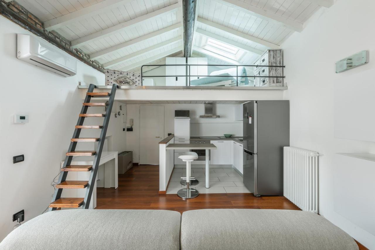 In Our Home By Holiday Solutions Комо Экстерьер фото